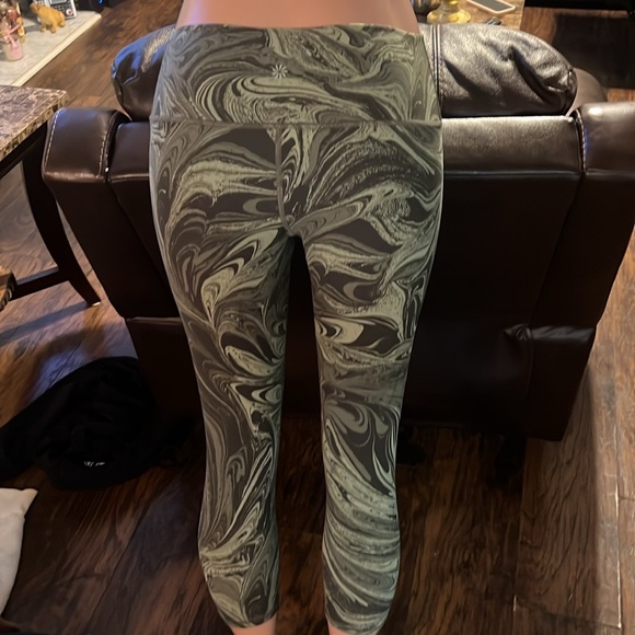 Athleta 🤩 - Picture 4 of 5